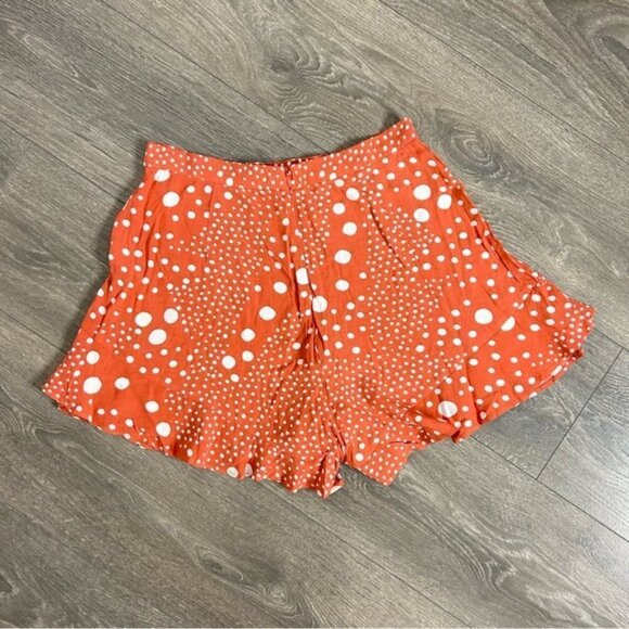 The Fifth Label Peppers Short Rust Pebble Red Crepe Ruffles high rise Medium - Picture 12 of 13